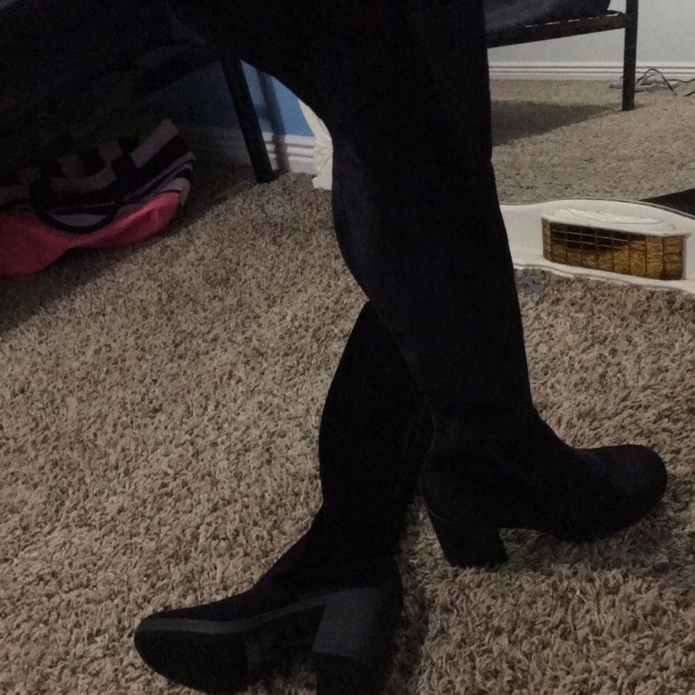 Thigh high, velvet, black boots